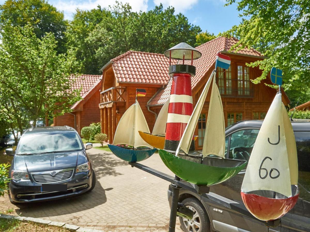 Holiday home Strandschloesschen - Haushaelfte 1 *