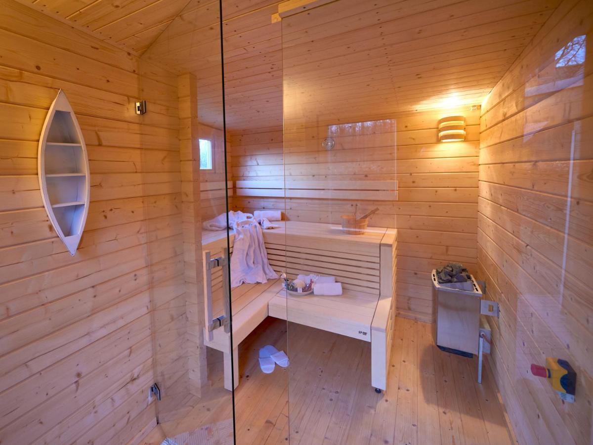 Holiday home Strandschloesschen - Haushaelfte 1